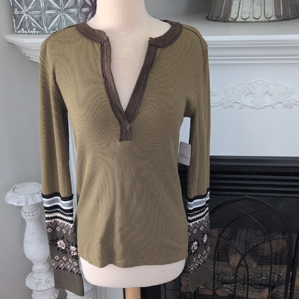 Free People We The Free Olive With Decorative Sleeves Knit Top Size Medium
